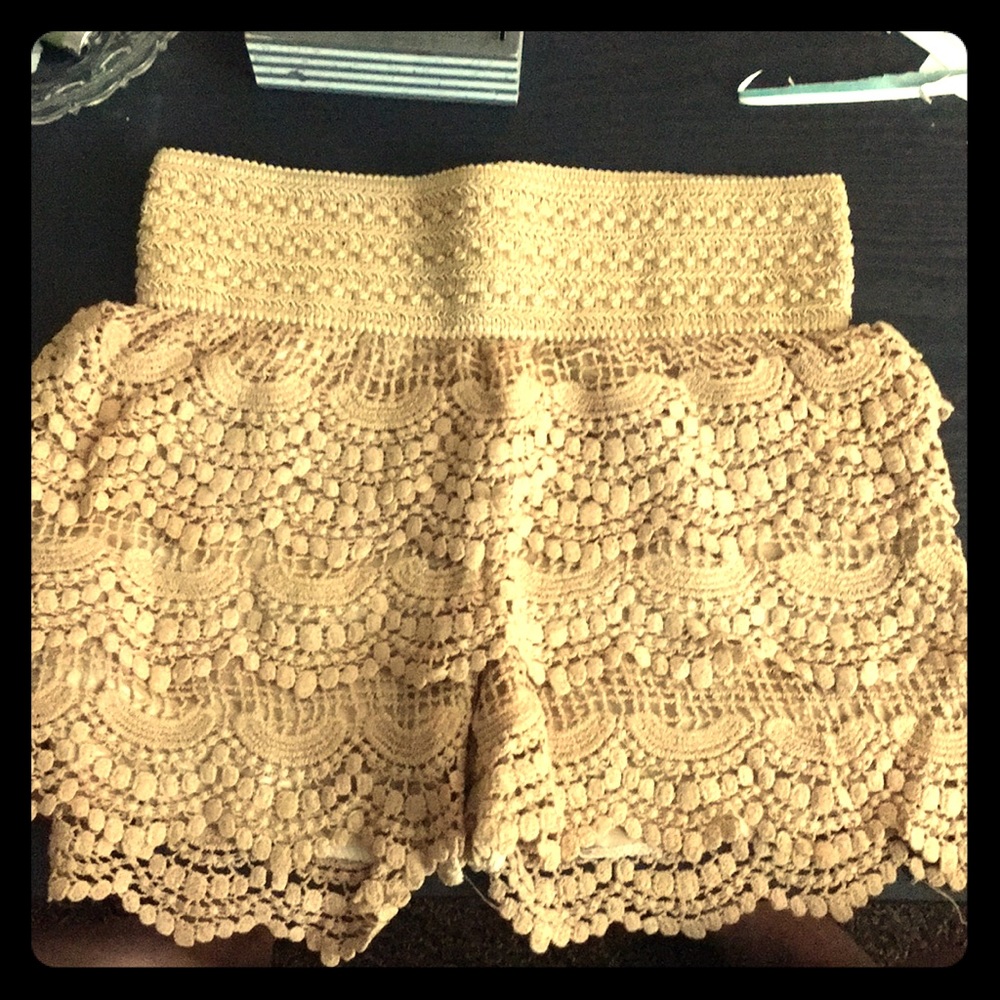 Weaves shorts